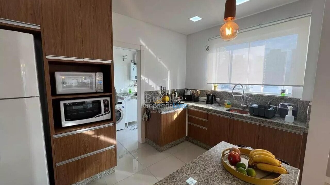 Apartamento para aluguel de temporada em Itapema (Meia Praia)