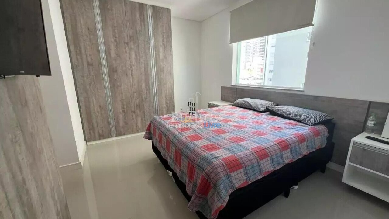 Apartamento para aluguel de temporada em Itapema (Meia Praia)