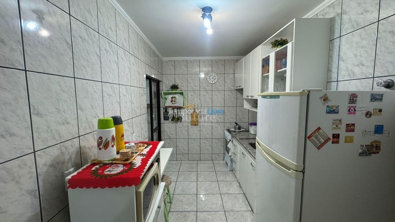 Apartamento para alquiler de vacaciones em Itapema (Meia Praia)