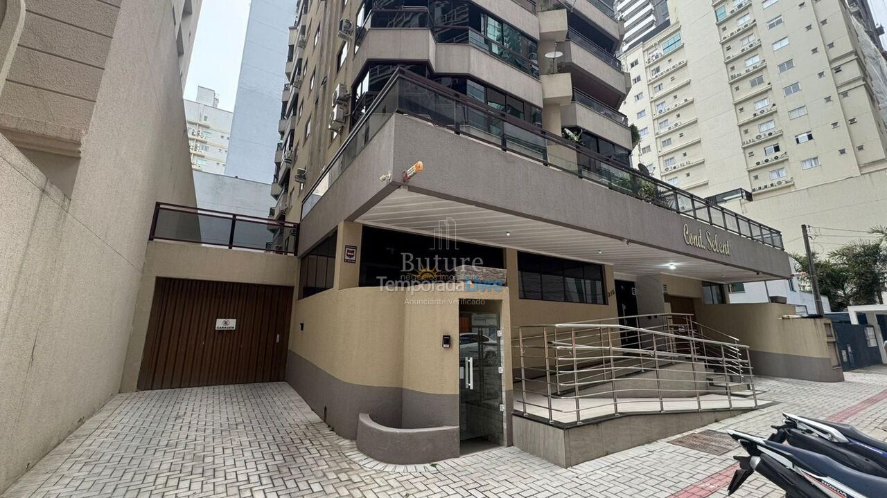 Apartamento para alquiler de vacaciones em Itapema (Meia Praia)