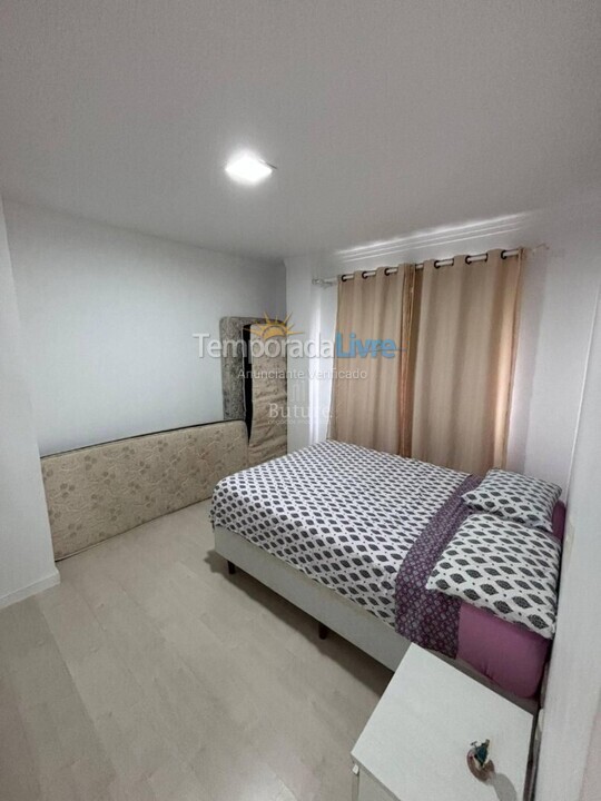 Apartamento para aluguel de temporada em Itapema (Meia Praia)