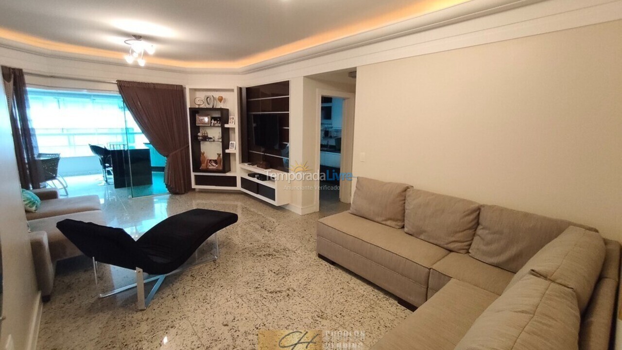 Apartamento para aluguel de temporada em Balneário Camboriú (Centro)