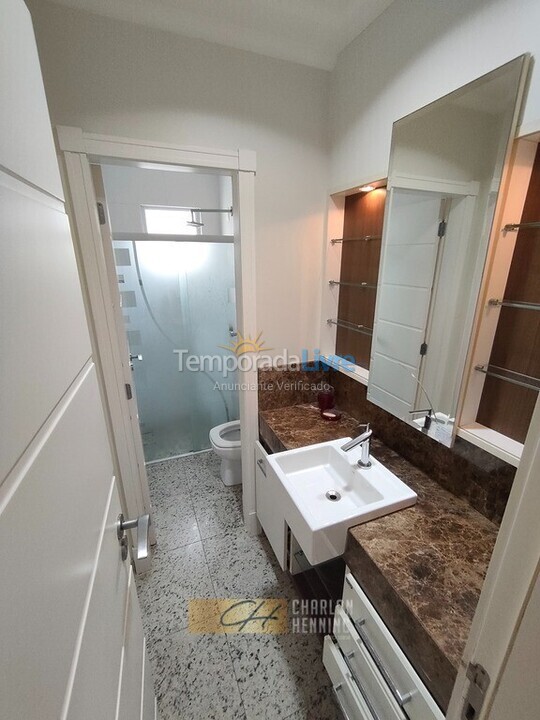 Apartamento para aluguel de temporada em Balneário Camboriú (Centro)