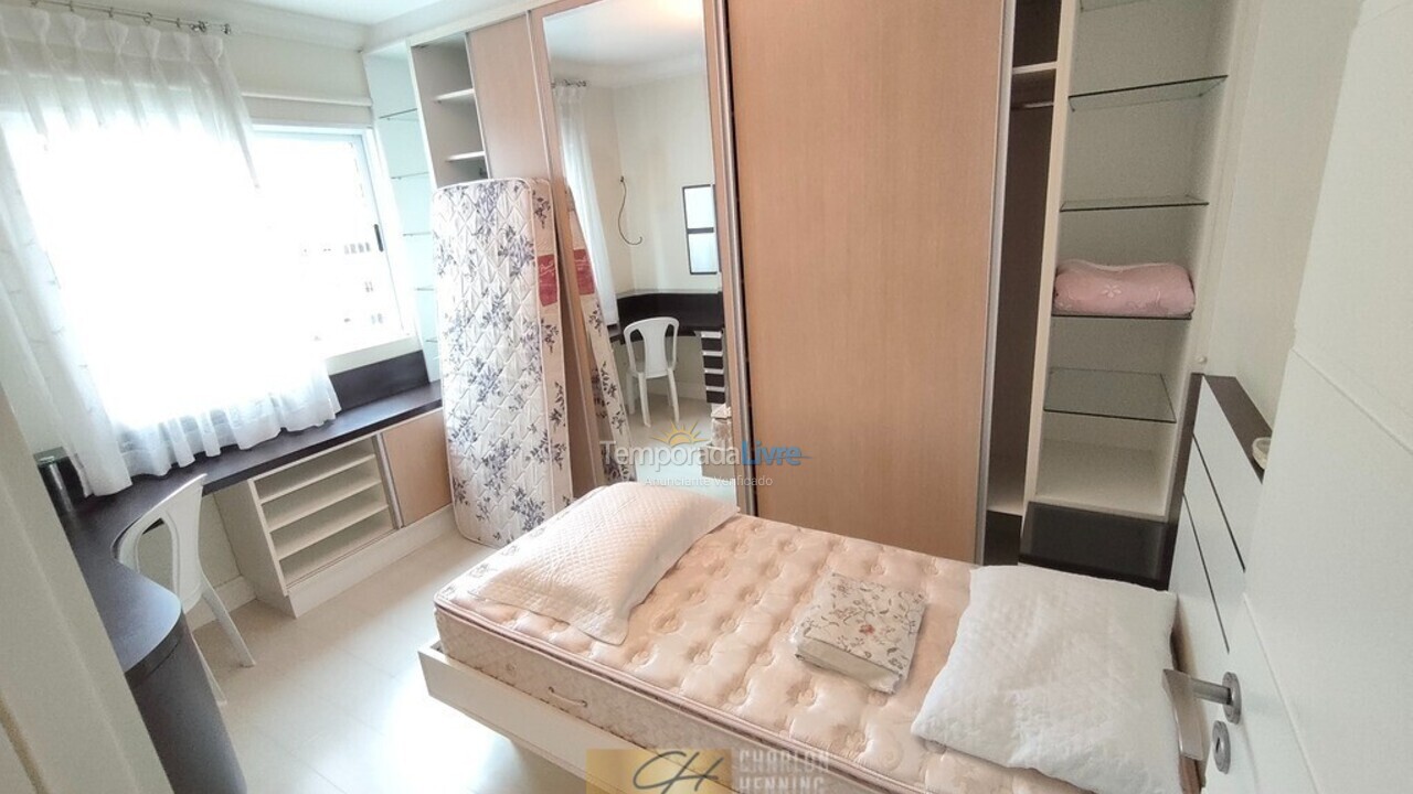Apartamento para aluguel de temporada em Balneário Camboriú (Centro)
