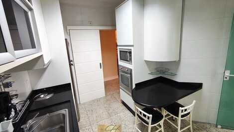 3 dormitorios 2 vagas de garagem a 250 metros do mar