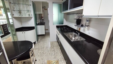 3 dormitorios 2 vagas de garagem a 250 metros do mar