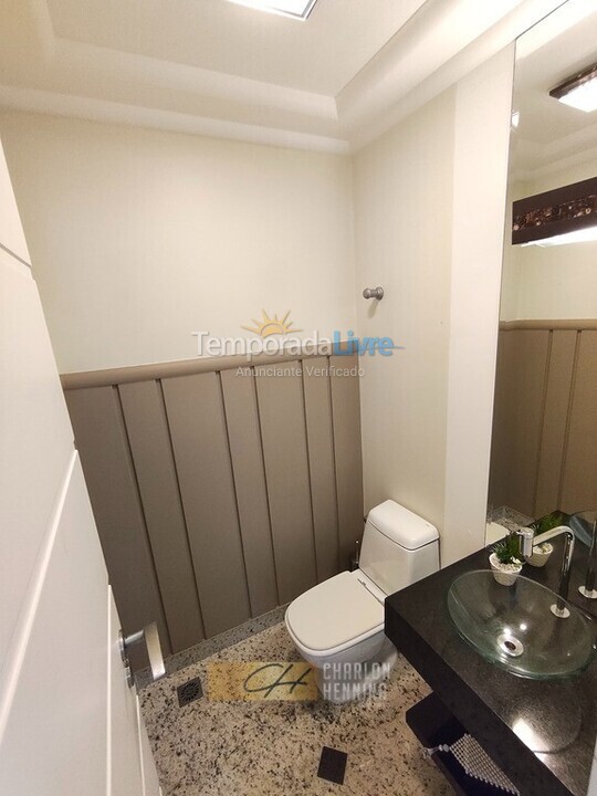 Apartamento para aluguel de temporada em Balneário Camboriú (Centro)