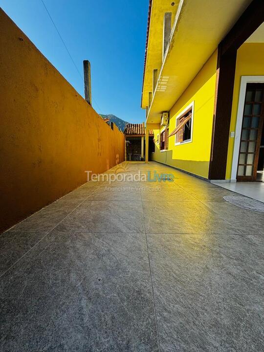 Casa para aluguel de temporada em Ubatuba (Lagoinha)