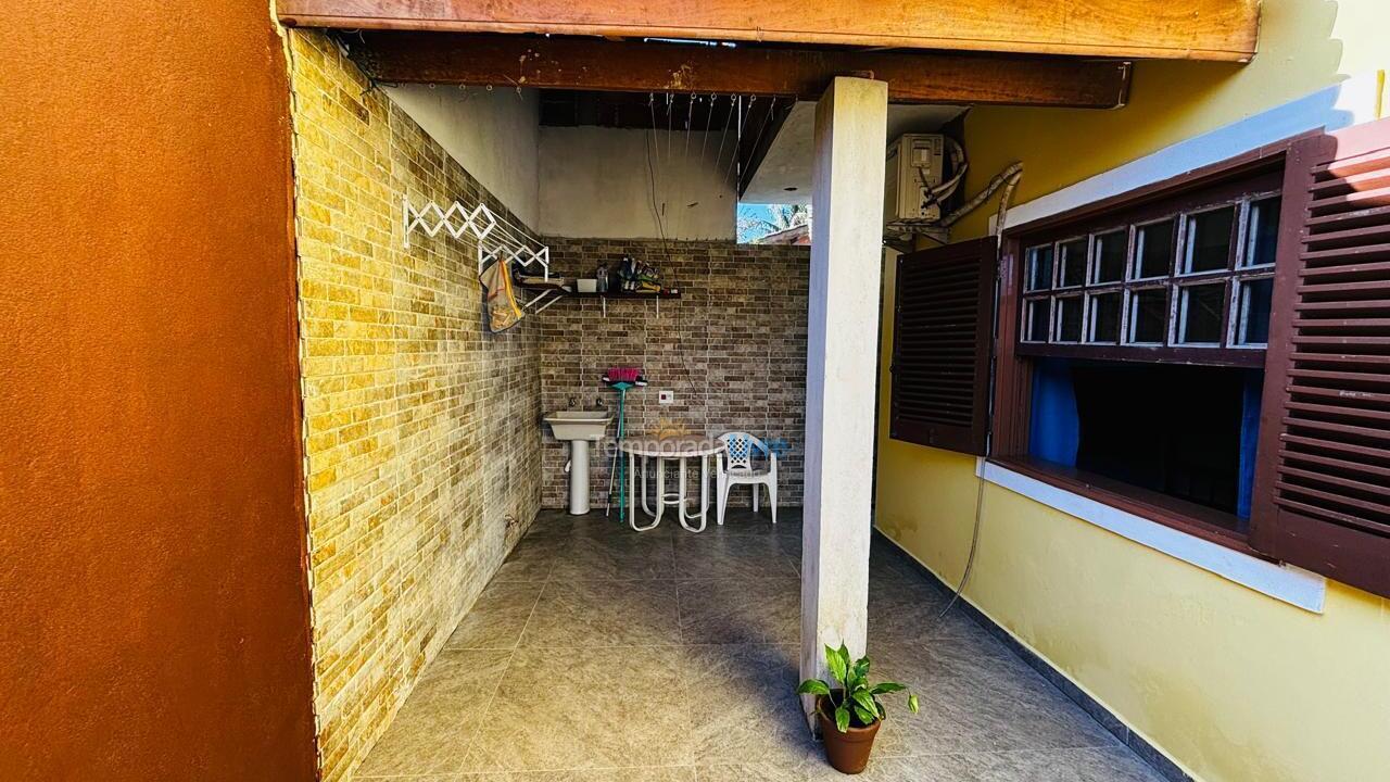 Casa para aluguel de temporada em Ubatuba (Lagoinha)