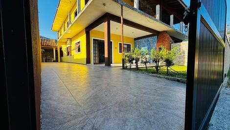 Casa em Ubatuba/ praia da lagoinha