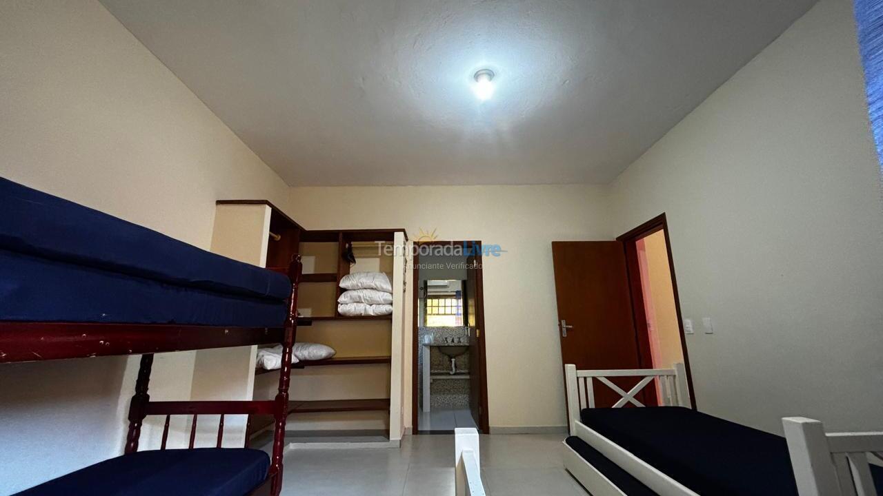 Casa para aluguel de temporada em Ubatuba (Lagoinha)