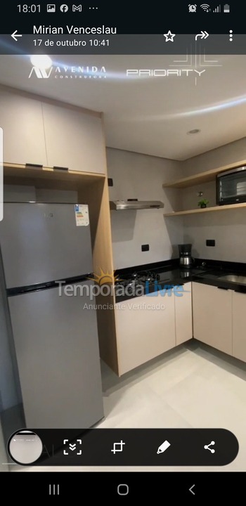 Apartamento para aluguel de temporada em Praia Grande (Praia do Caiçara)