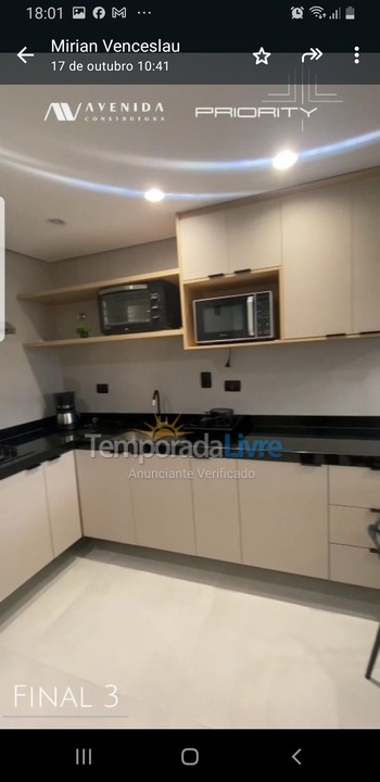 Apartamento para aluguel de temporada em Praia Grande (Praia do Caiçara)