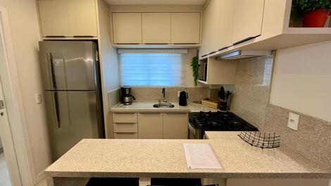 NEW apartment with a large terrace and 3 suites in Meia Praia.