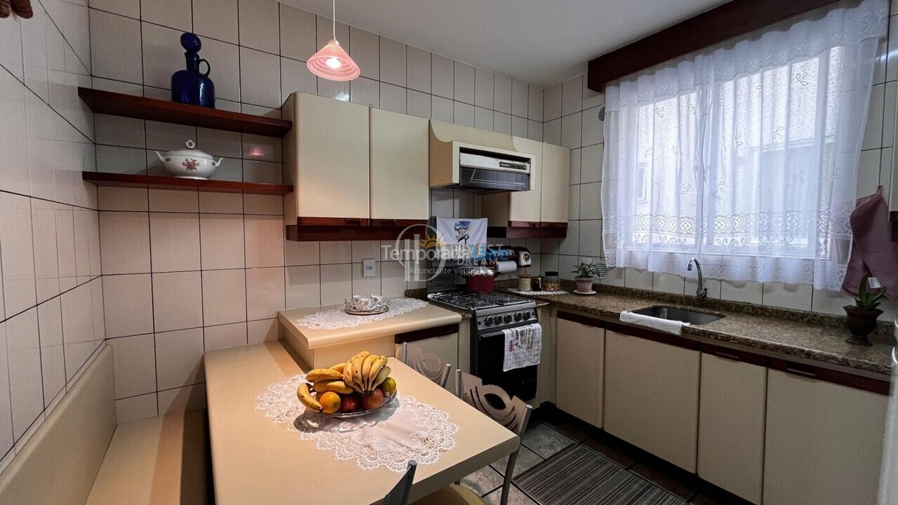 Apartamento para alquiler de vacaciones em Itapema (Meia Praia)