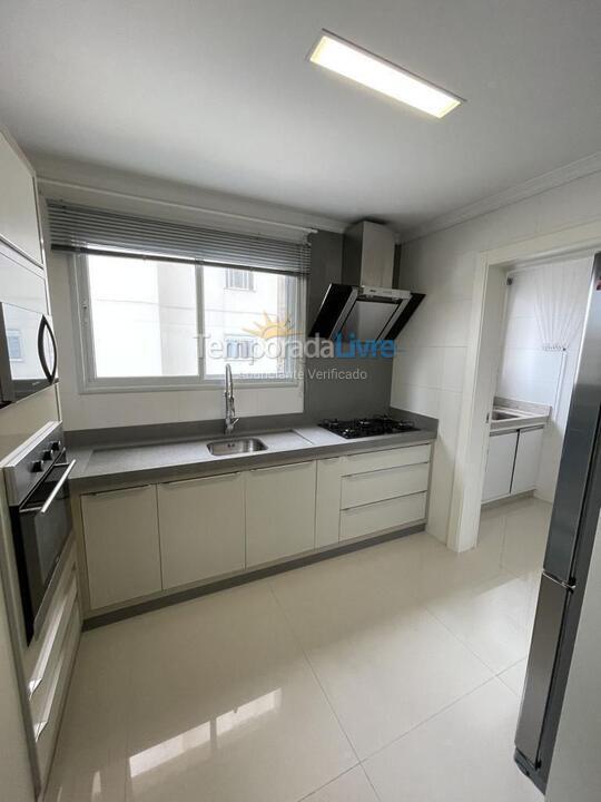 Apartment for vacation rental in Itapema (Meia Praia)