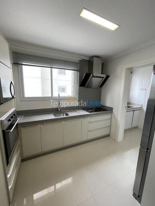 Apartment for vacation rental in Itapema (Meia Praia)