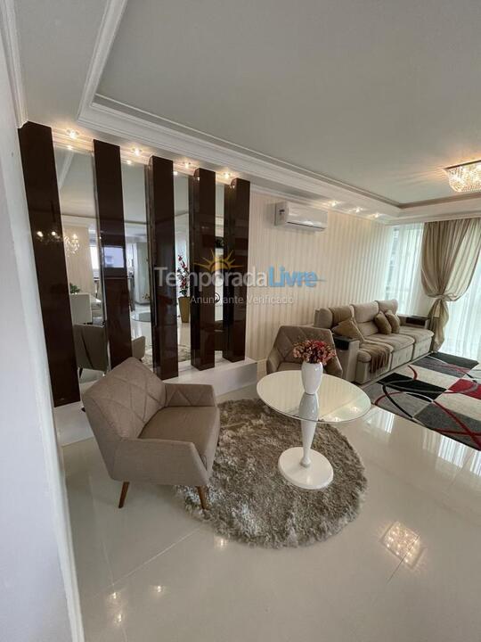 Apartment for vacation rental in Itapema (Meia Praia)