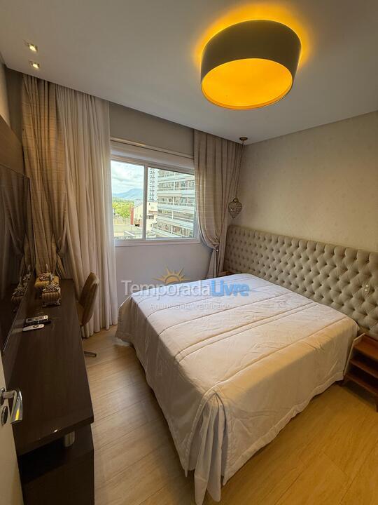 Apartment for vacation rental in Itapema (Meia Praia)