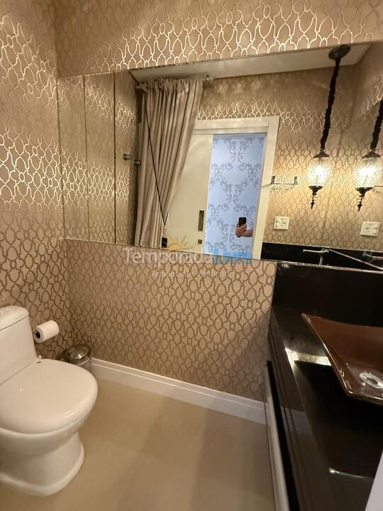 Apartment for vacation rental in Itapema (Meia Praia)