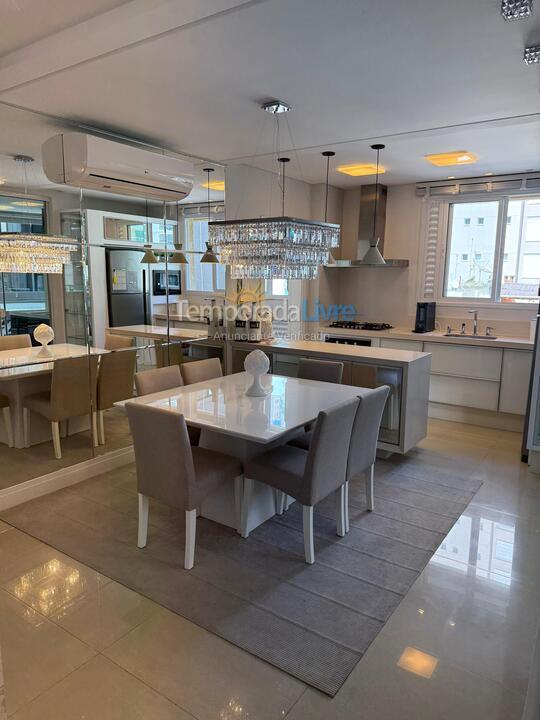 Apartment for vacation rental in Itapema (Meia Praia)