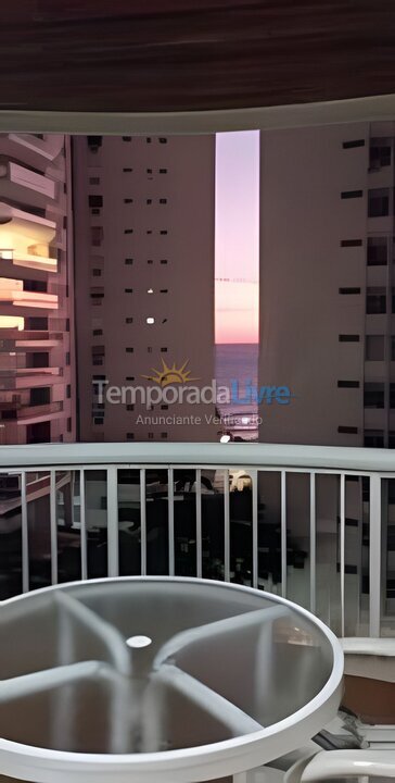 Apartamento para aluguel de temporada em Guarujá (Pitangueiras)