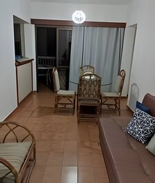 Apê da Mi -2 min da Praia de Pitangueiras Guarujá