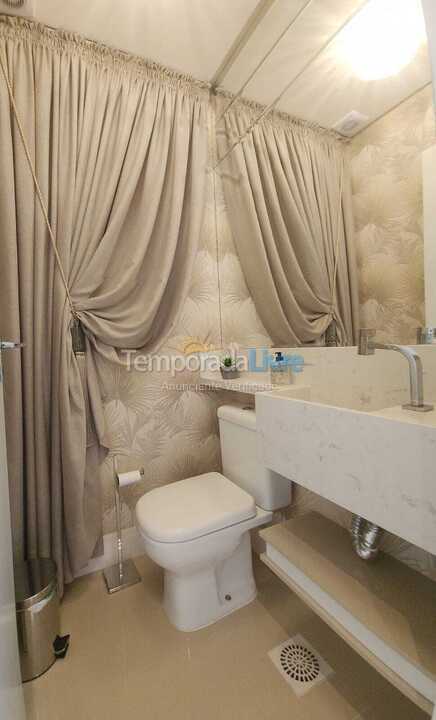 Apartamento para aluguel de temporada em Itapema (Meia Praia)