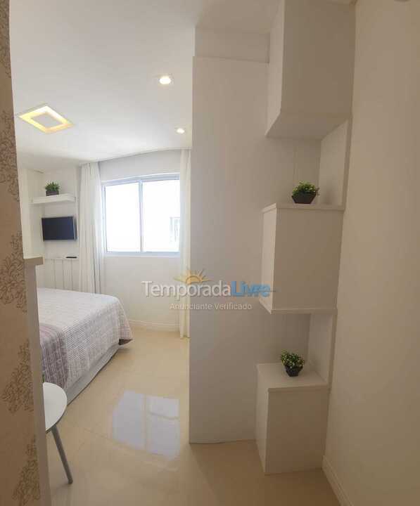 Apartamento para aluguel de temporada em Itapema (Meia Praia)