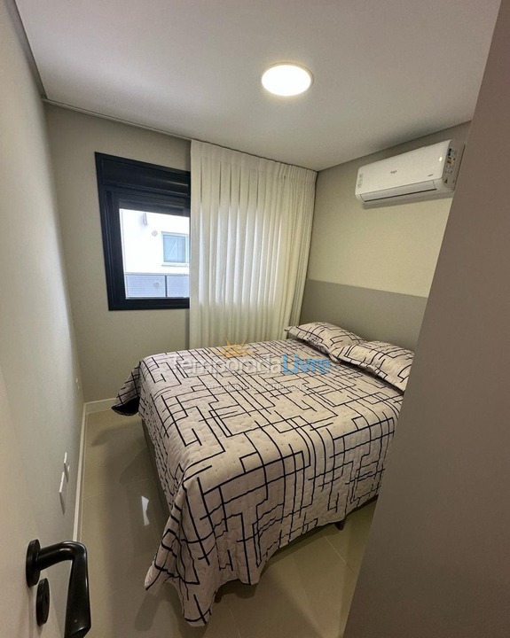 Apartment for vacation rental in Governador Celso Ramos (Praia de Palmas)