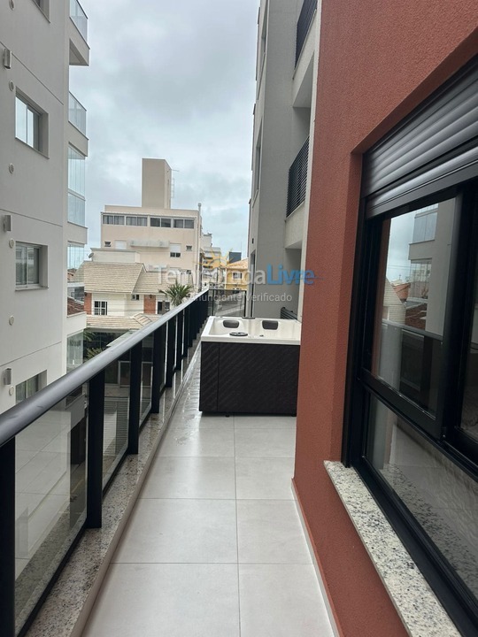 Apartment for vacation rental in Governador Celso Ramos (Praia de Palmas)