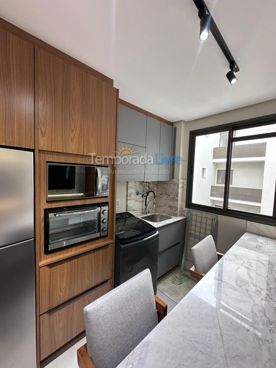 Apartment for vacation rental in Governador Celso Ramos (Praia de Palmas)