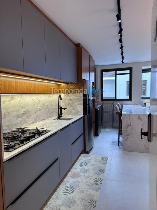 Apartment for vacation rental in Governador Celso Ramos (Praia de Palmas)