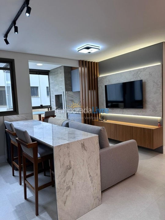 Apartment for vacation rental in Governador Celso Ramos (Praia de Palmas)