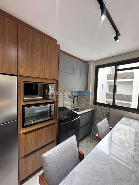 Apartment for vacation rental in Governador Celso Ramos (Praia de Palmas)