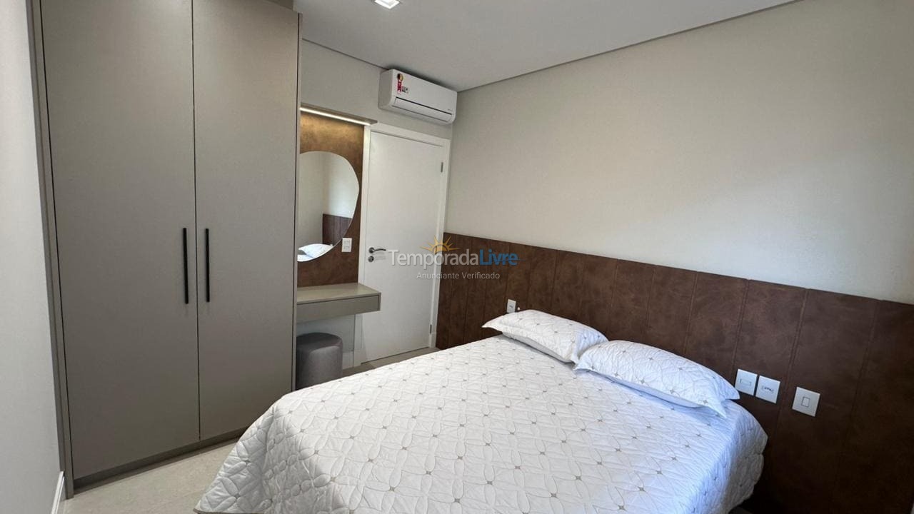 Apartment for vacation rental in Governador Celso Ramos (Praia de Palmas)