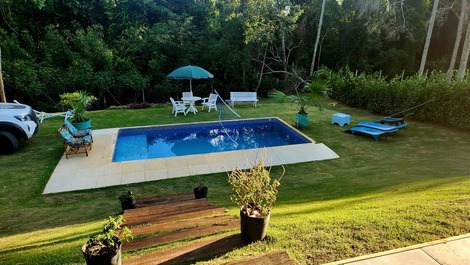 Country house in a gated community with private boat ramp to the reservoir.