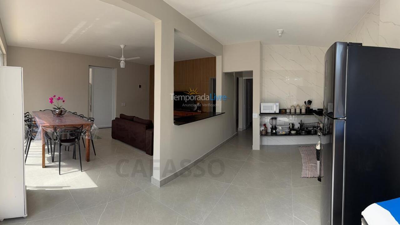 Casa para aluguel de temporada em Guarujá (Balneareo Guarujá)