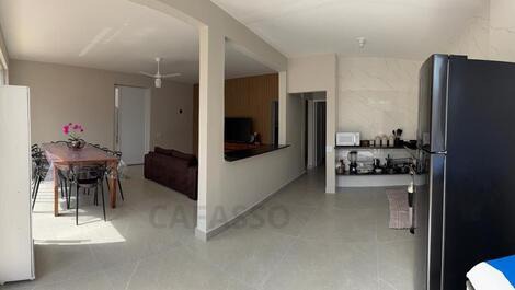 CASA PÉ NA AREIA COM PISCINA A 10mts ENSEADA