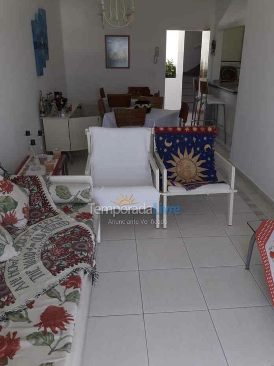 Apartamento para aluguel de temporada em Guarujá (Jardim Virgínia)