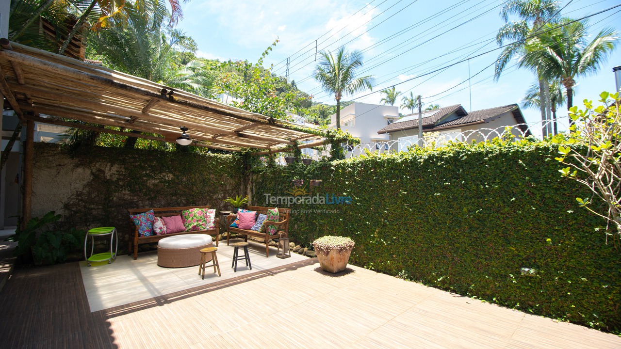 Casa para alquiler de vacaciones em São Sebastião (Juquehy)