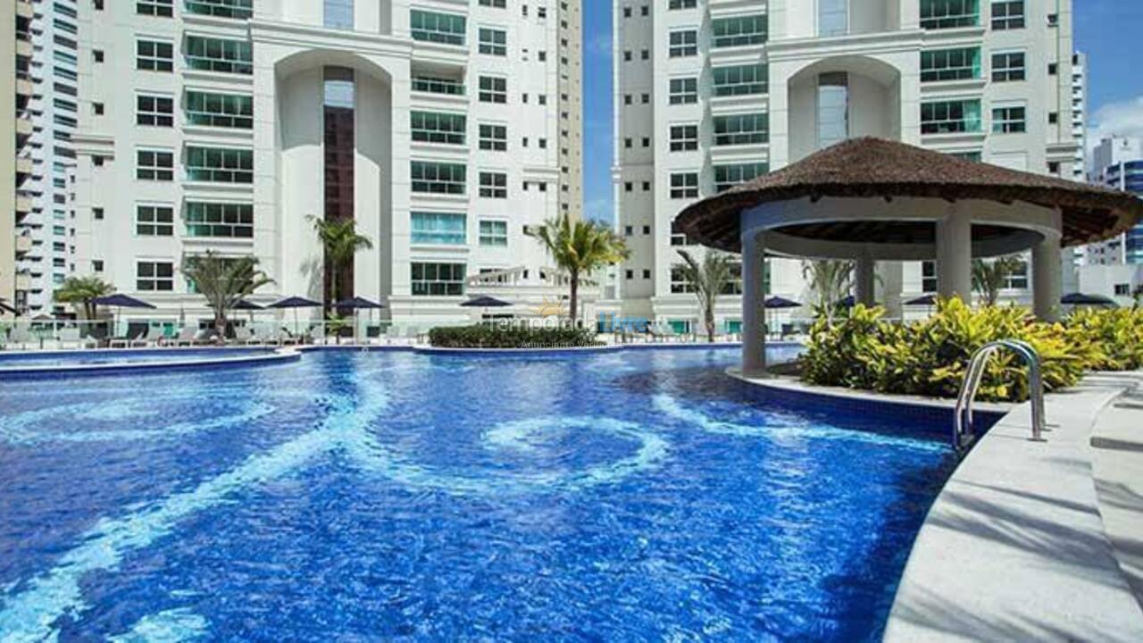 Apartamento para aluguel de temporada em Balneário Camboriú (Centro)