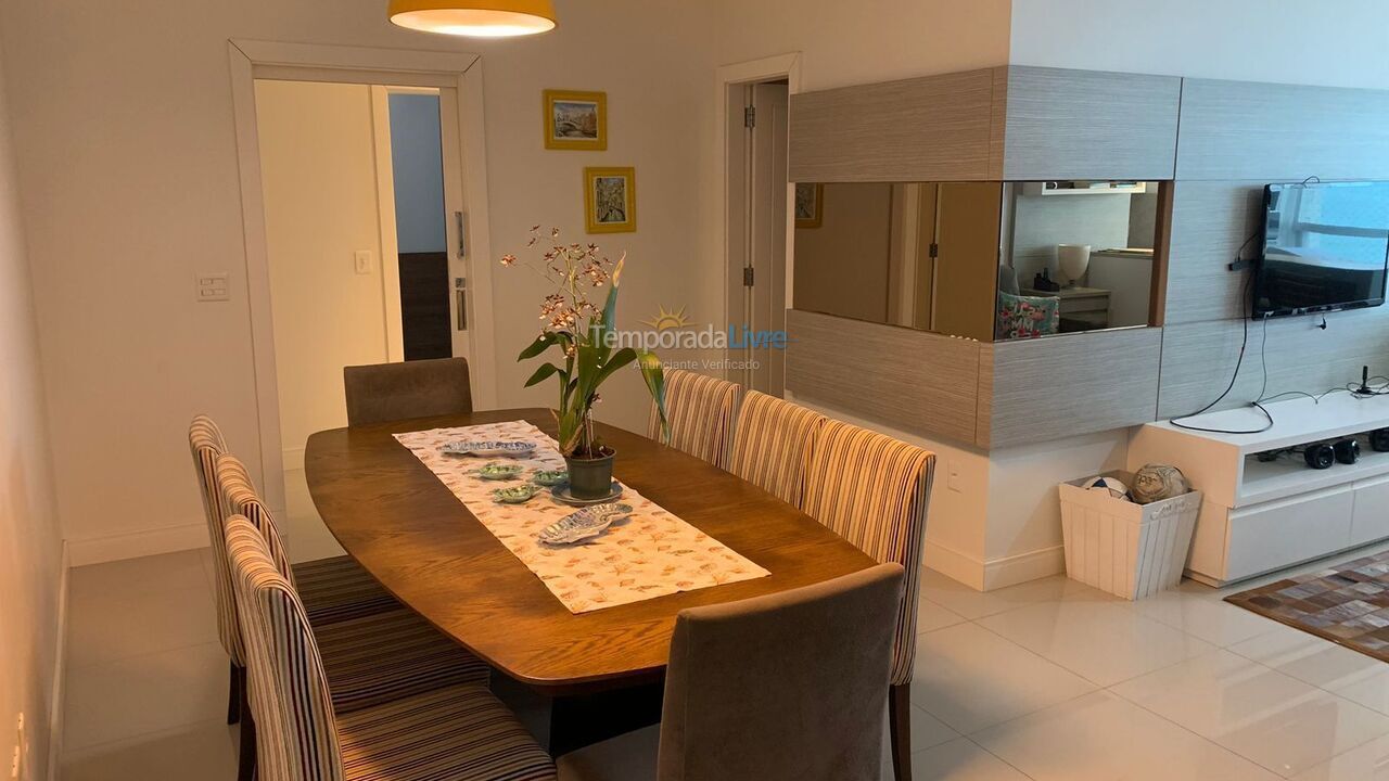 Apartamento para aluguel de temporada em Balneário Camboriú (Centro)