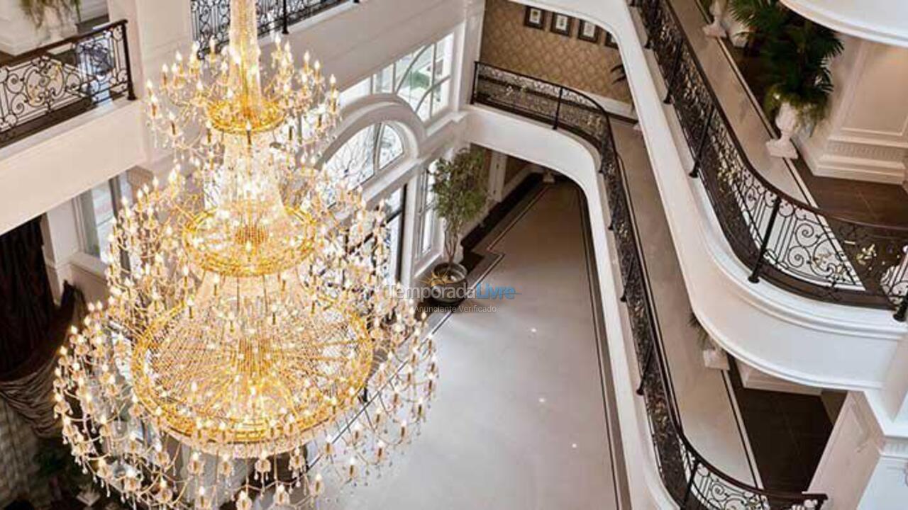 Apartamento para aluguel de temporada em Balneário Camboriú (Centro)