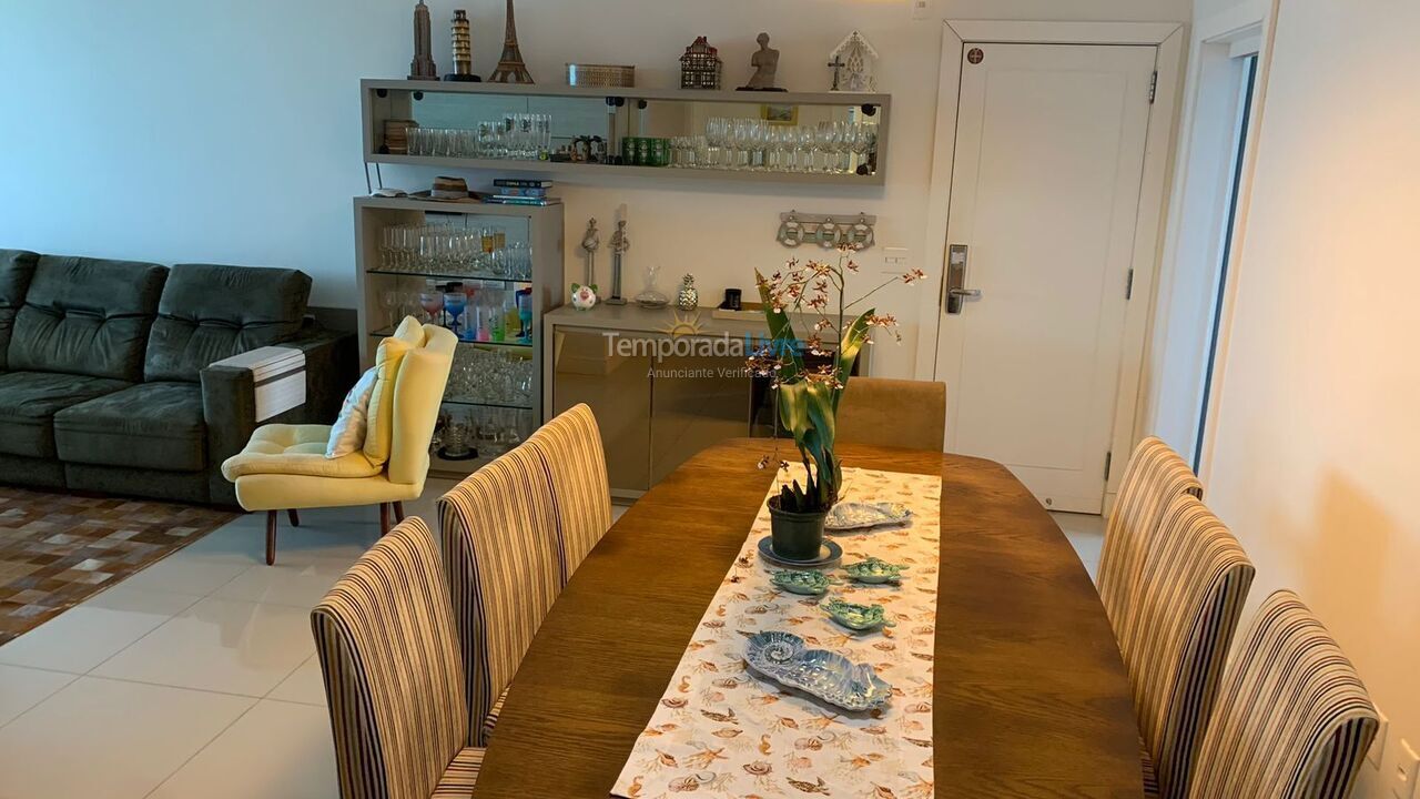 Apartamento para aluguel de temporada em Balneário Camboriú (Centro)