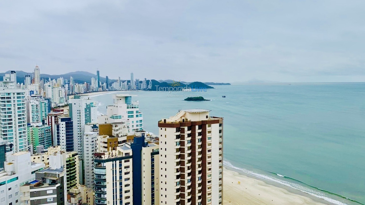 Apartamento para aluguel de temporada em Balneário Camboriú (Centro)