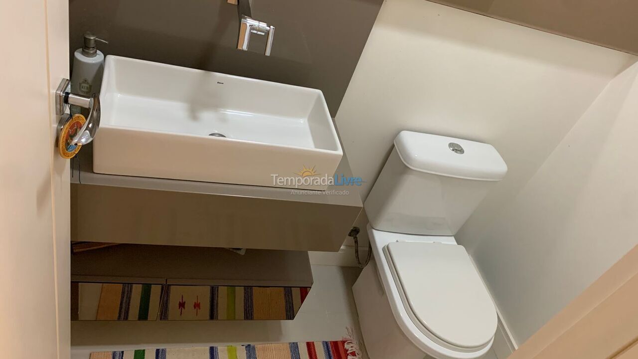 Apartamento para aluguel de temporada em Balneário Camboriú (Centro)