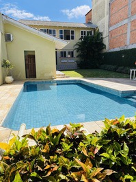 Beachfront house at Cabeçudas Beach - Itajaí