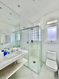 Baleia Beach - house on the beachfront.