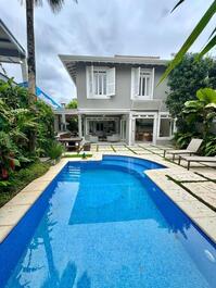 House for rent in São Sebastião - Praia da Baleia
